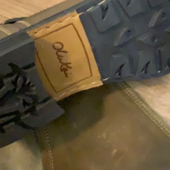 Olukai Boots- Olive/Khaki- Size 9 1/2- Leather and Suede- Never Worn - Picture 8 of 8